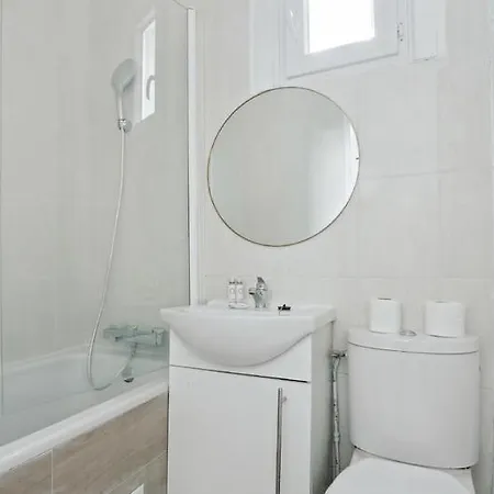 533 Longs Pres - Superb Apartment *